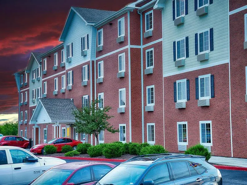 Motel 6 Suites Oklahoma City Norman OK - Image 1
