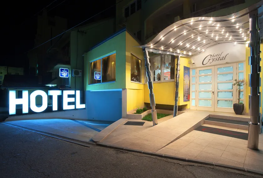 Garni Hotel Crystal - Image 1