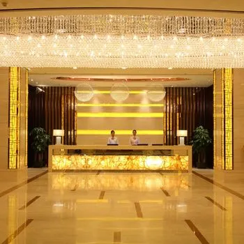 Lake-view Hotel - Image 1