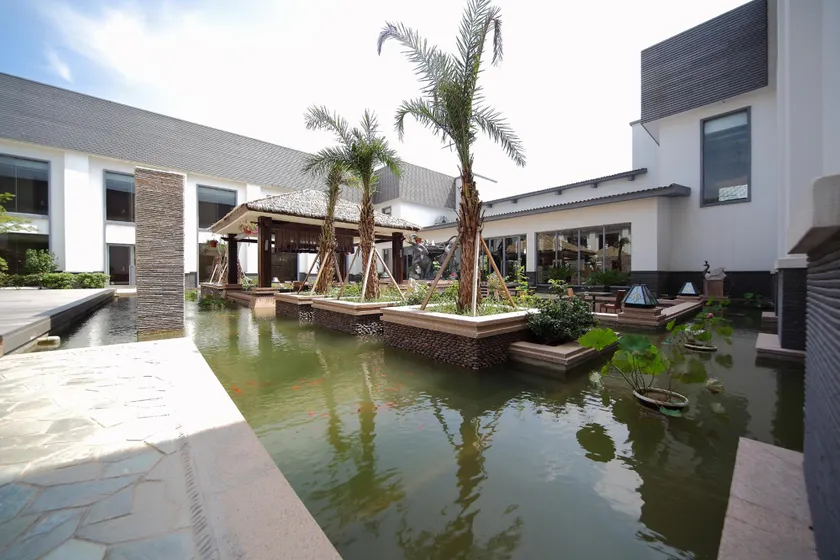 Qinglongshanzhuang Hotel - Image 1