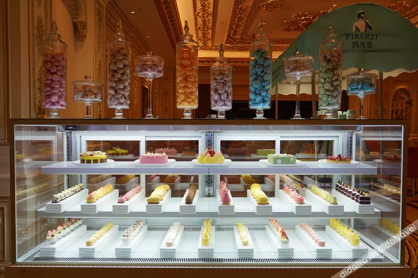 WUHAN MINOANS INTERNATIONAL HOTEL - Image 1
