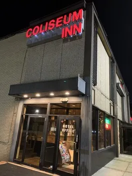 Coliseum Inn & Suites-Garden City Long Island - Image 1
