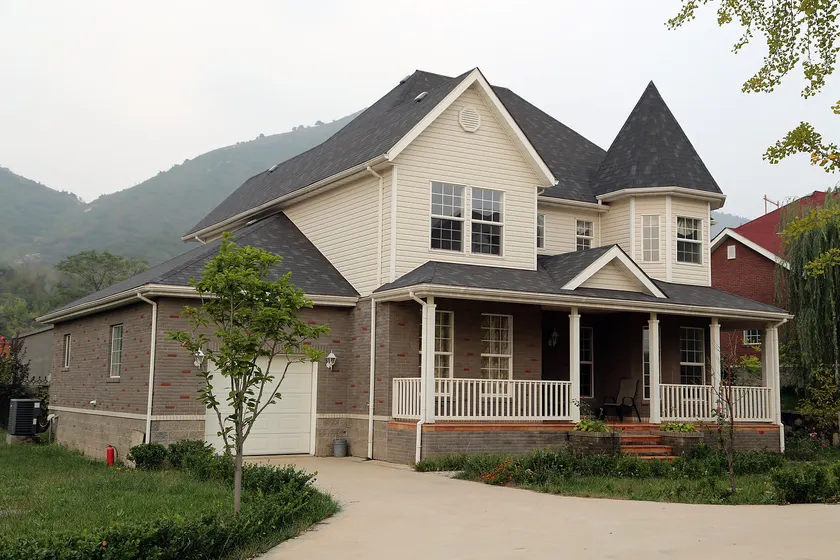 Rongdong Holiday Hotel - Image 1