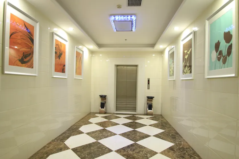 Hongrun Hotel (Shenzhen Buji East Railway Station Branch) - Image 1