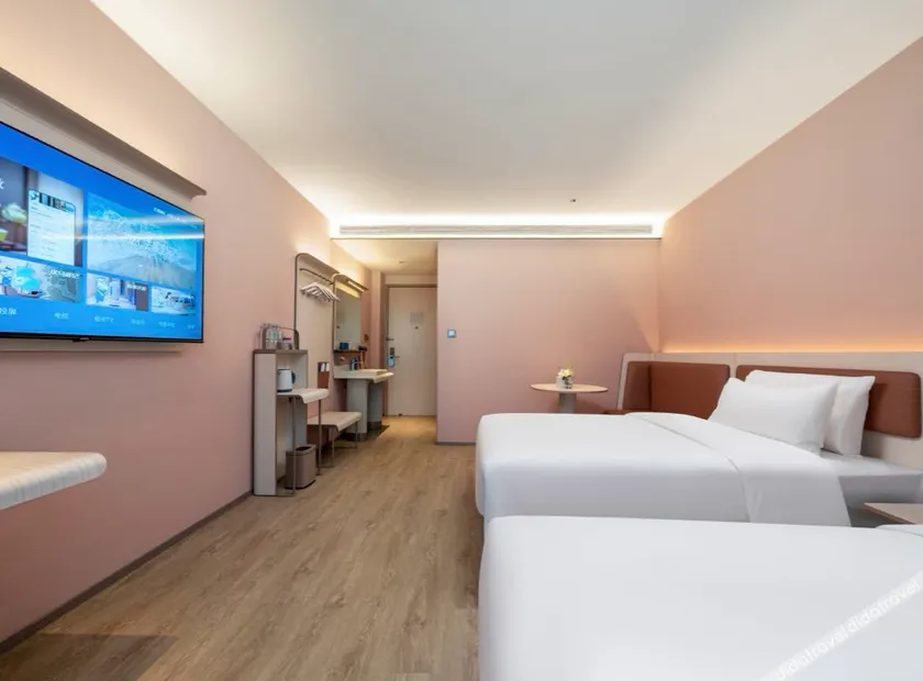 HanTing Hotel (Jinan Huanghe Avenue) - Image 1