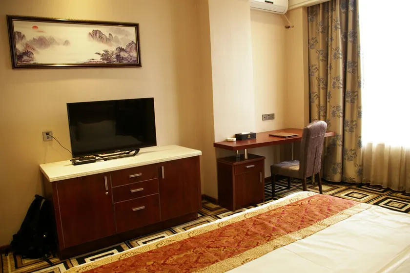 Fulin Hotel - Image 1