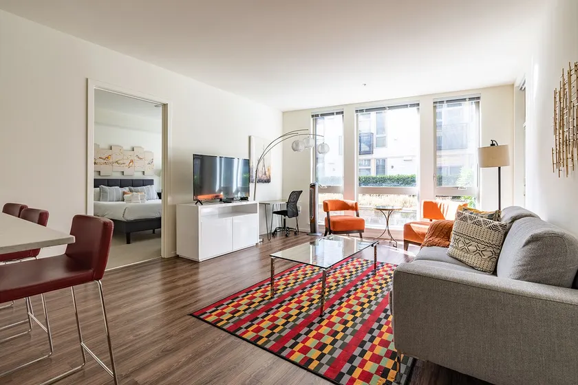 Sophari Isle: Mercer Island Apartments - Image 1
