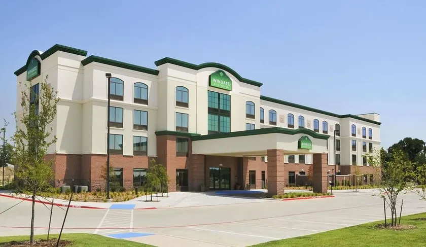 Comfort Inn & Suites Frisco East - McKinney - Image 1
