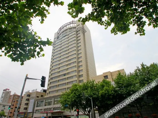 Xinchangjiang Hotel - Image 1