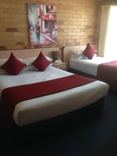 North Parkes Motel - Image 1
