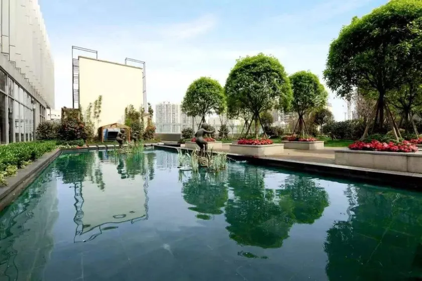 Royal Luxury Resort Apartment Hotel (Chunxi Road Tianfu Square Branch) - Image 1