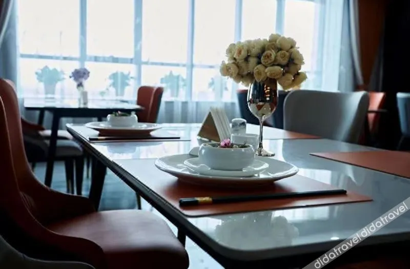 Kim Kardashian Hotel - Image 1