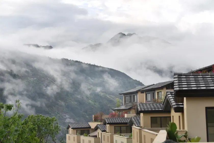 Fuzhou Wutong Yuehua Hot Spring Hotel - Image 1