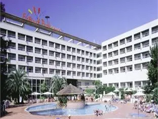 Estival Park Hotel - Image 1