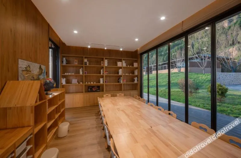 Trip.com Group Country Retreats (Ruicheng Huanghe Bay Joint Resort) - Image 1