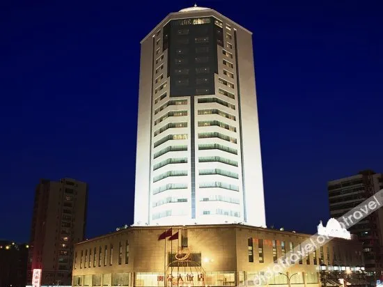 Regal Hotel - Image 1