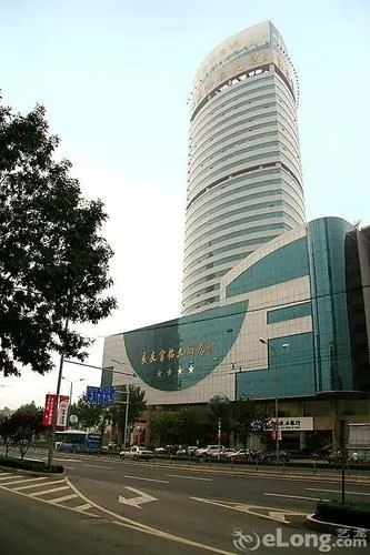 Liangyou Fulin Hotel (Jinan Quancheng Square Daming Lake Branch) - Image 1