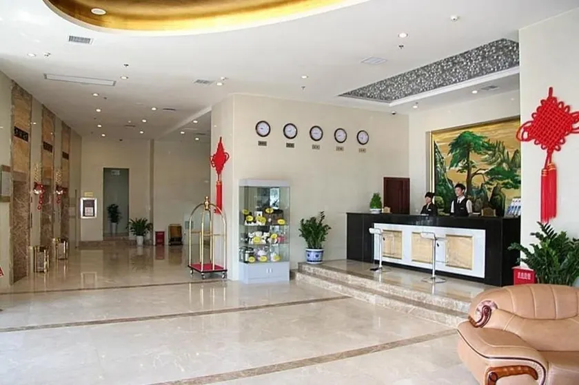 Ease Hotel Zhi (Wuhan Guanggu Plaza Yangjiawan Subway Station) - Image 1