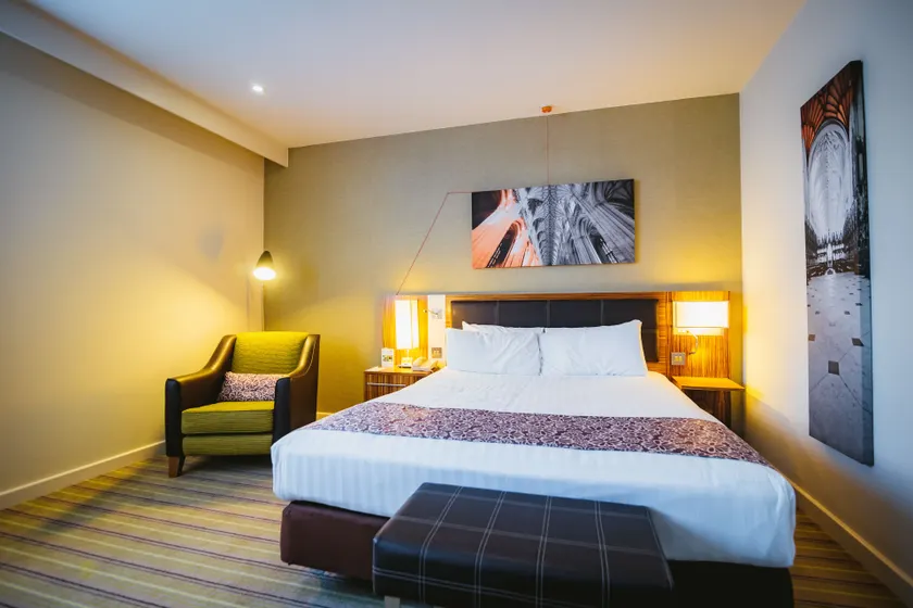 Holiday Inn Winchester - Image 1