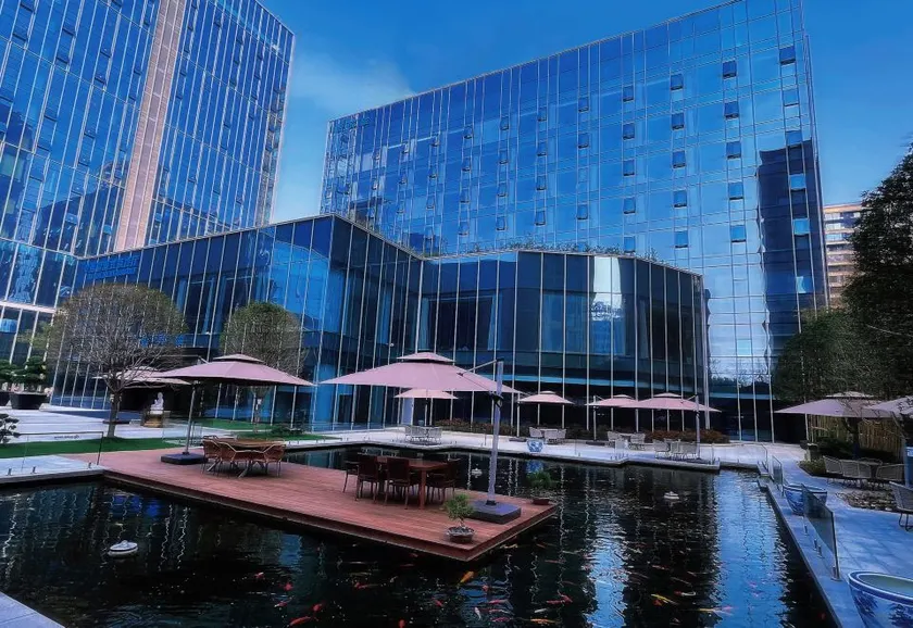 Weinan Guibinlou Hotel - Image 1