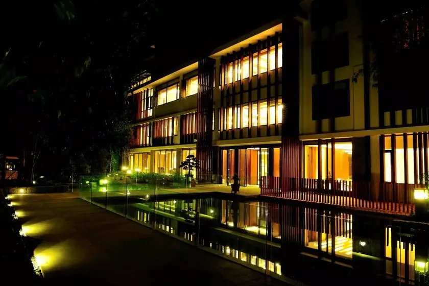 Huishangu Hot Spring Hotel - Image 1