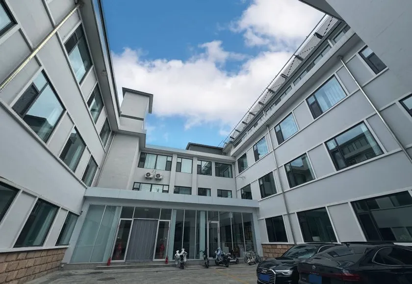 Rujia Huayi Select Hotel (Licheng Chenghuangmiao County Government) - Image 1