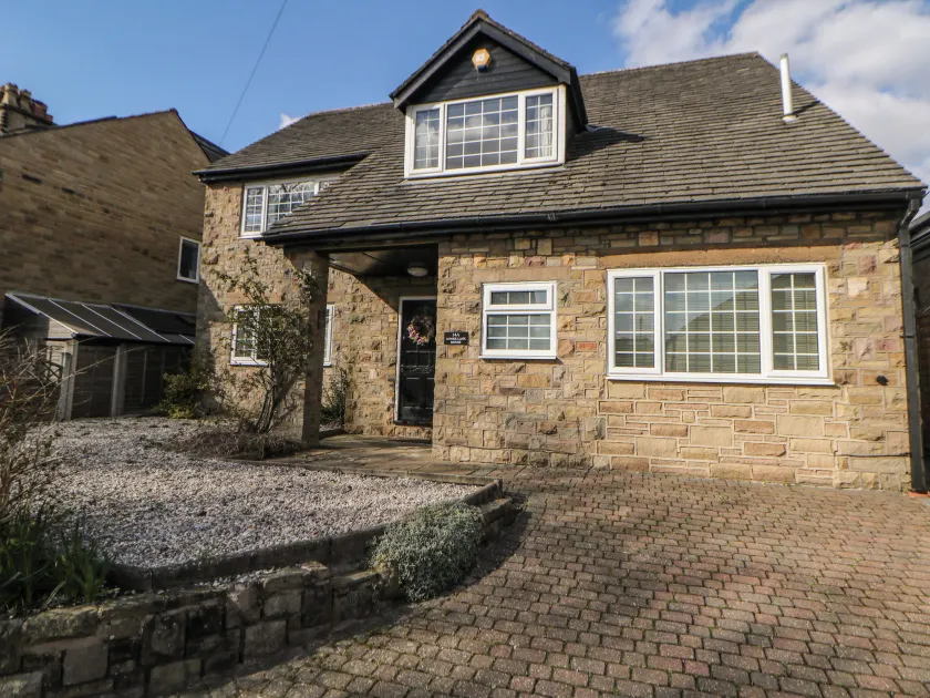 Lower Lane House - Image 1