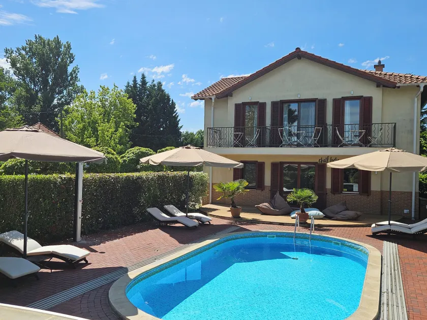 Hullám Villa B&B - Image 1