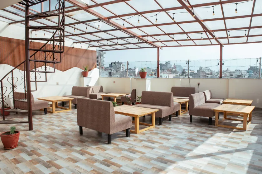 Kusum Airport Hotel - Image 1