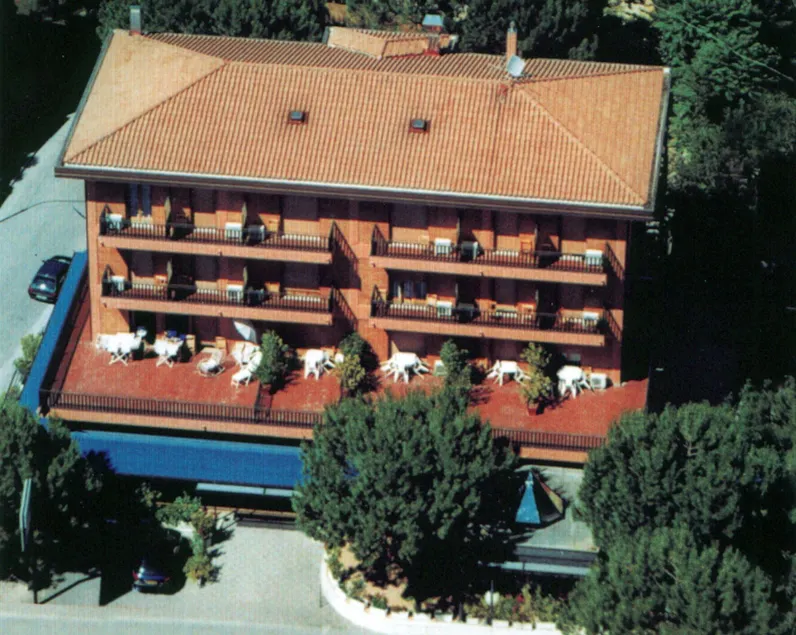 Hotel La Vela - Image 1