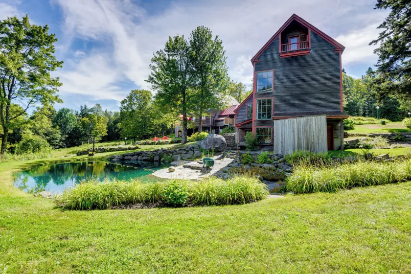 10 Mi to Mt Snow! Grand Estate Built to Entertain - Image 1