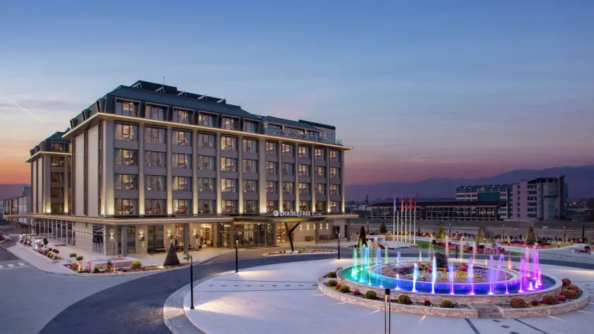 DoubleTree by Hilton Skopje - Image 1