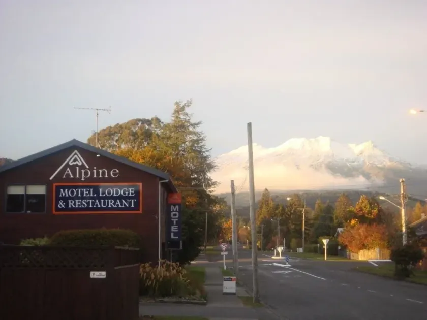 Alpine Motel - Image 1