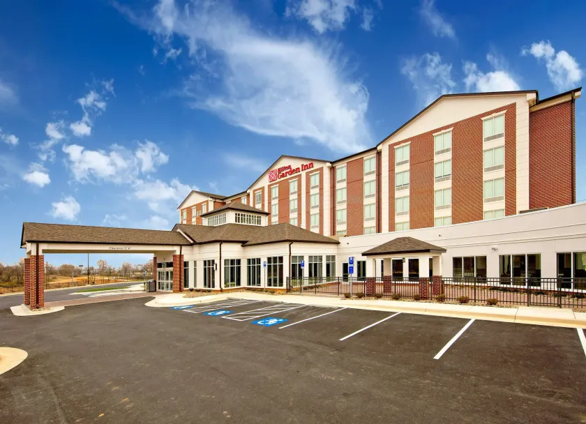 Hilton Garden Inn Martinsburg - Image 1