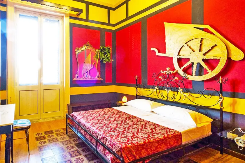 Hollywood Inn Palermo - Image 1