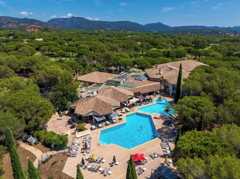 Garrigae Domaine de l'Esterel - piscine & SPA Cinq Mondes - Image 1