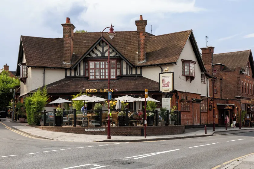 Red Lion Hotel - Image 1