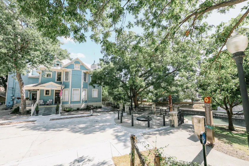 Inn on the Riverwalk - Image 1