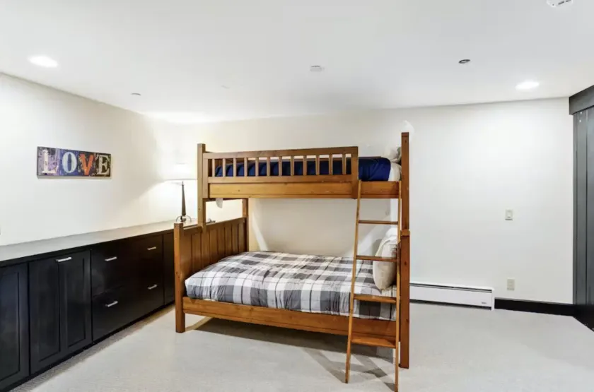 ENORME 4 camere da letto più mansarda, Ultimo Piano, Sci In / Out, - Esterni