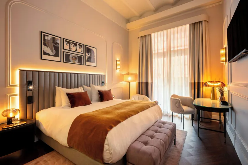 The Manor Amsterdam - Image 1