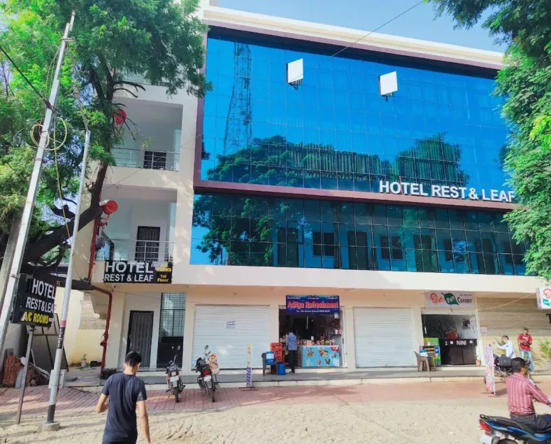 Hotel Rest and Leaf - Image 1