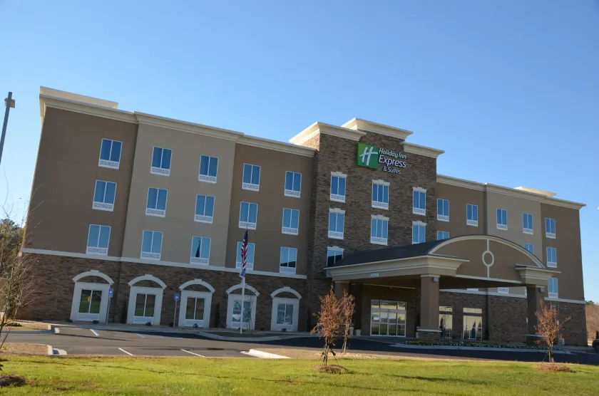 Holiday Inn Express Hotel & Suites Albany by IHG - Image 1