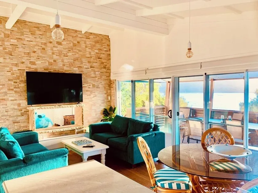 Blue River Apartments - Image 1