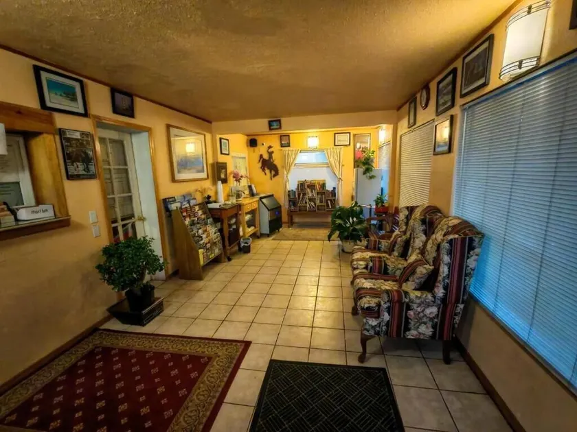 Cheyenne Motel - Rezeption