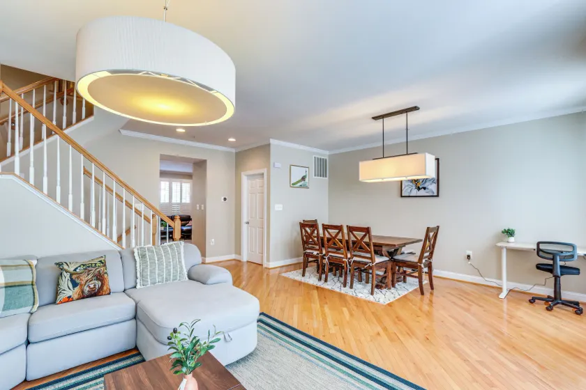 Modern 3BR Townhome 3 Mi to Dulles & Reston TC - Image 1