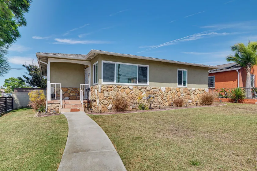 4 Mi to Sofi Stadium, Fenced Yard: Modern Retreat! - Image 1