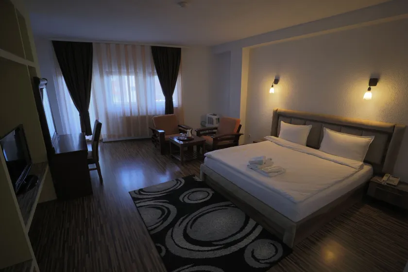 Hotel Denis - Image 1