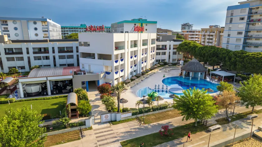 Ashanti Aparthotel - Image 1