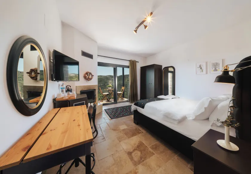 Serotonin Premium Collection - Room