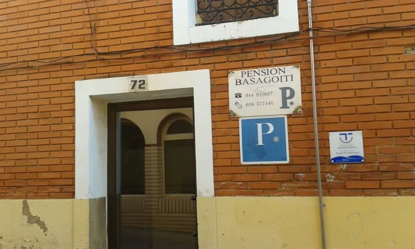 Pensión Basagoiti - Image 1